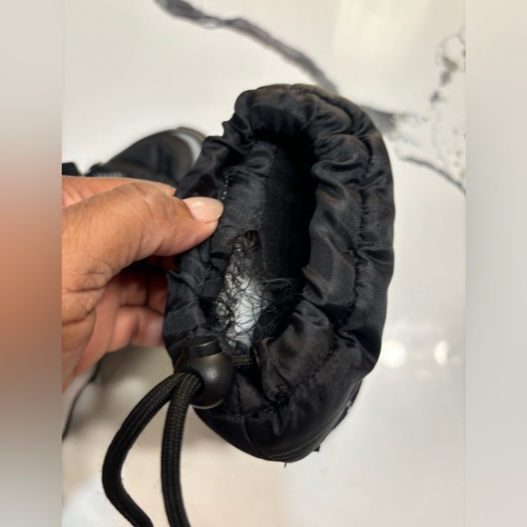 Sorel boots, worn twice, great condition and size 6. Must have boot! - Picture 6 of 6